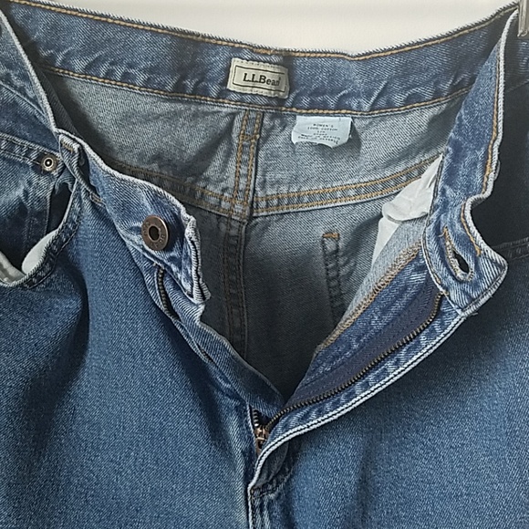 L.L. Bean Vintage Mom Blue Jeans - Picture 3 of 7